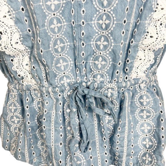 Ann Taylor Blouse Size Large Blue Eyelet Sleeveless Drawstring Waist Peplum Top - Picture 6 of 9